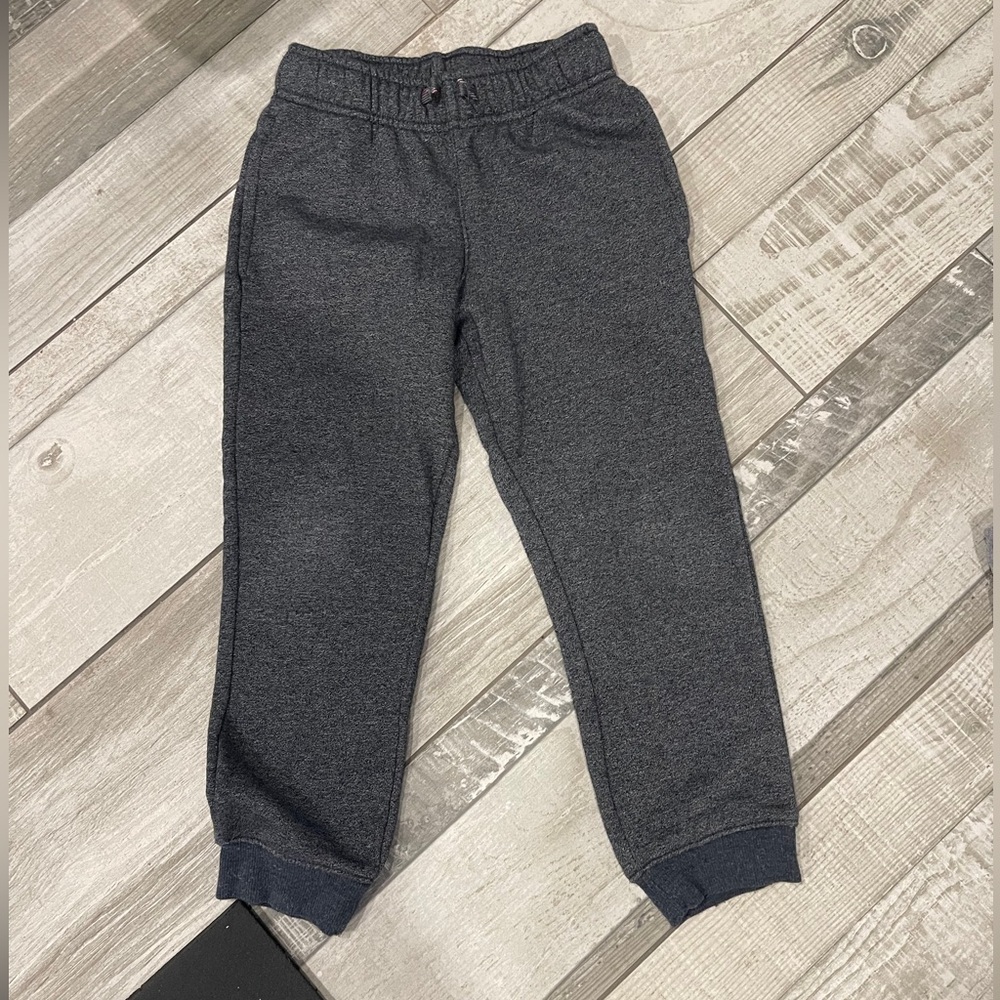 SOLD! Boys Cat & Jack joggers- size 4/5 (xs)